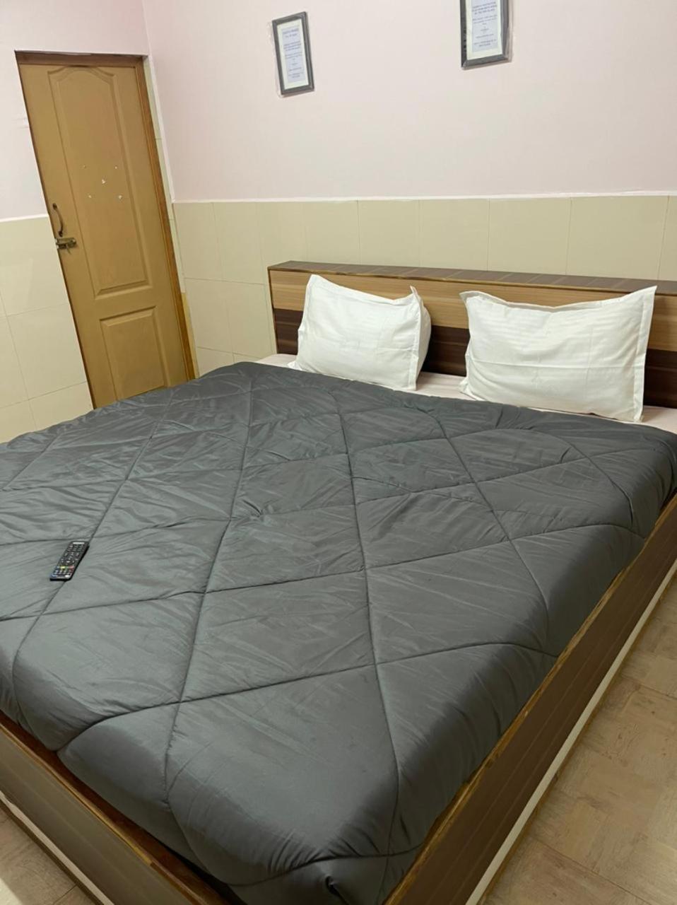 Hp Hotel - Hotel Pentoz Ooty Luaran gambar