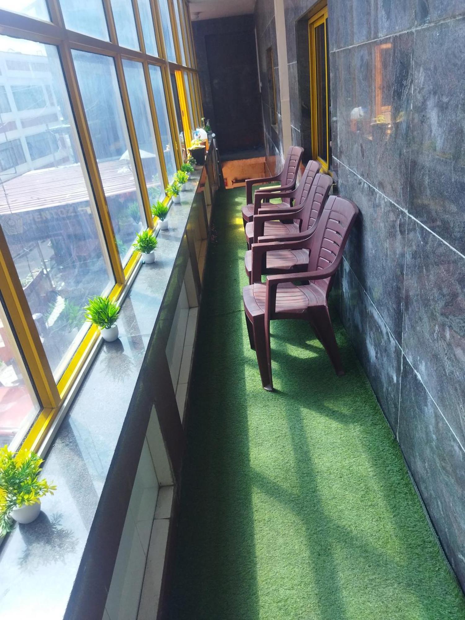 Hp Hotel - Hotel Pentoz Ooty Luaran gambar